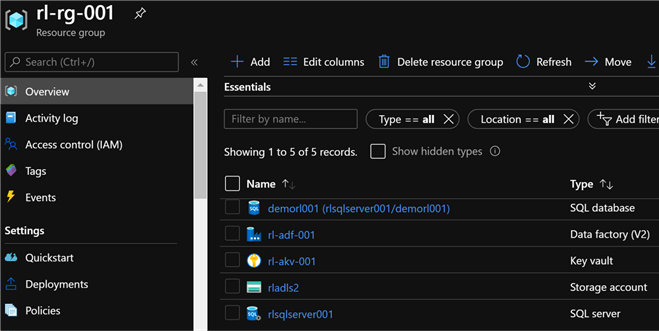 DynamicAKVDeployedResources Image confirming that the resources for SQL Server and Db were deployed.